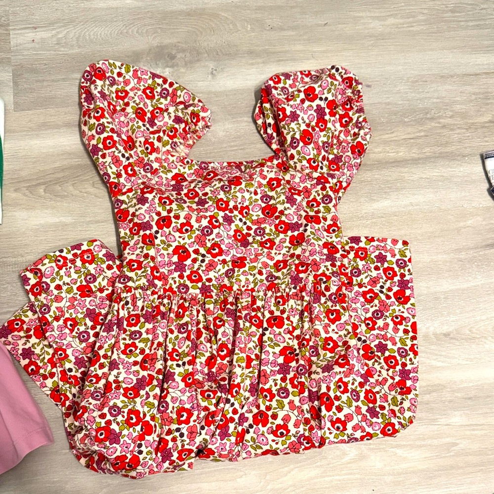 Puff sleeve Alice and Ames dress size 7. EUC